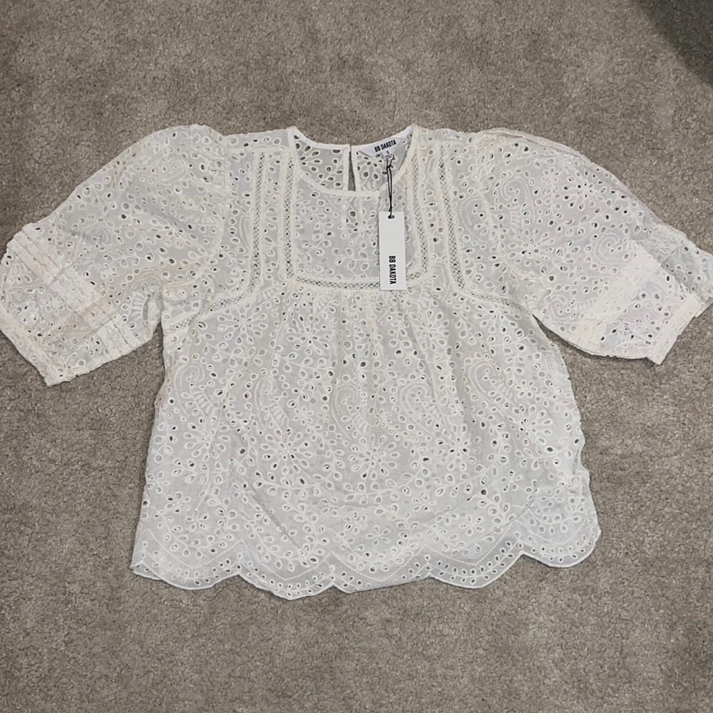 Bbdakota NWT women’s top sz small color white